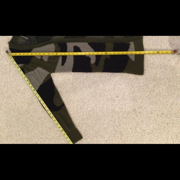 Women’s DESIGN LAB Long Length Green/Grey Animal Print Cardigan, Size XS - Picture 8 of 8